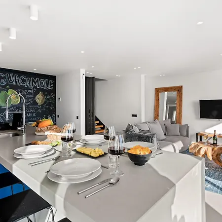 Villa Karat Blue *