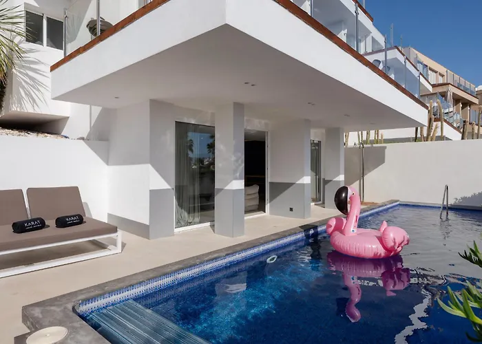 Karat Blue Вілла Адехе